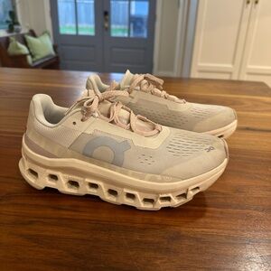 On Cloud Cloudmonster Moon/fawn